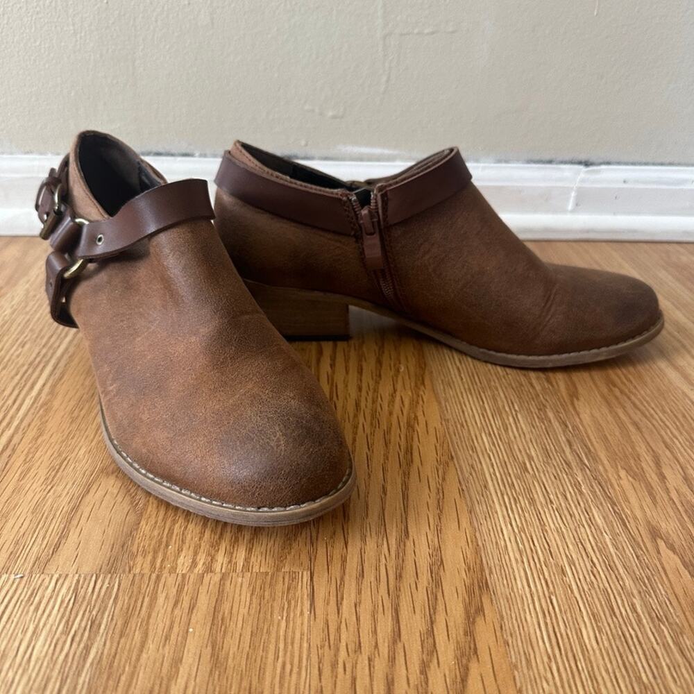 Very Volatile Ankle Booties Women 9 Leather Strap Harness Zip Boho Western Brown